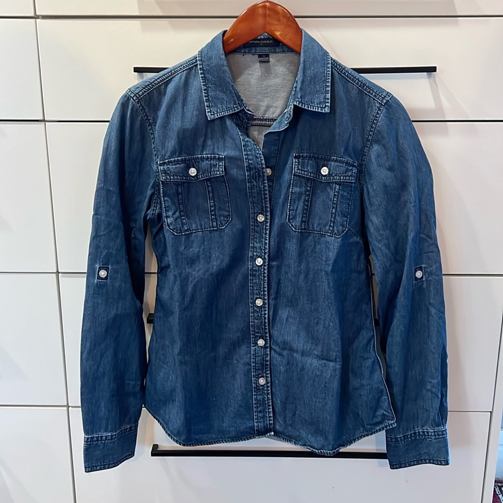 Banana Republic Jean shirt size medium